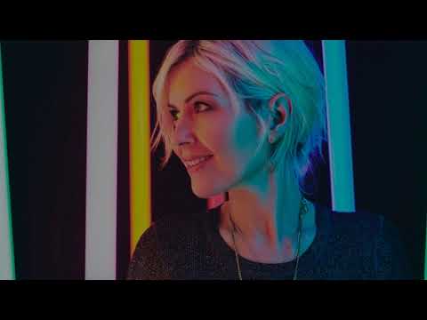 Videoclip de What Am I Doing Here — Dido
