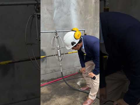 Prueba de Hidrolavadora de alta presión 10,000 psi con alto caudal 17 GPM para limpieza de tanques