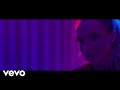 Danielle Bradbery Worth It Instant Grat Video