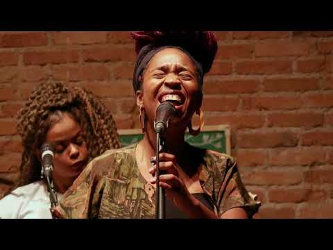 Sarau As Mina Tudo - Joéssica Borges