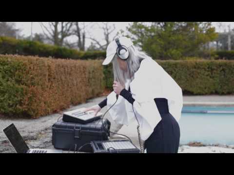 Hoodlem - IGOTU (Live)