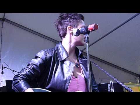 Sharron Levy in Hallein, "Somebody that i used to know" (Coverversion)