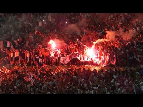 "Recibimiento de Nacional vs Peñarol | Copa Bandes 2015 + Varios temas" Barra: La Banda del Parque • Club: Nacional • País: Uruguay