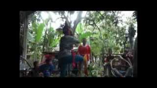 preview picture of video 'Kartini (kembali) Mencari harmoni tari Topeng Klana Losari'