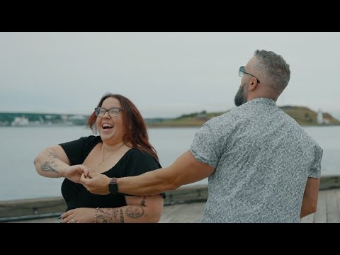 Brett Matthews - Lucky Ones (Official Video)