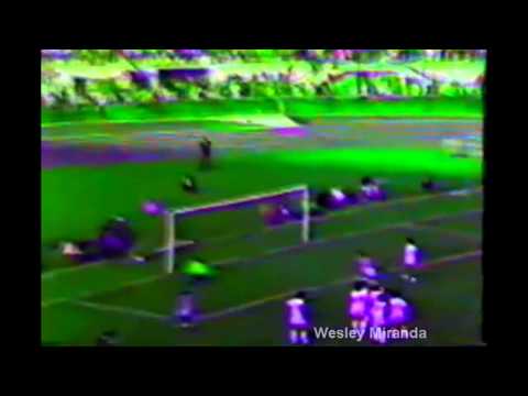Santos 3 x 2 Portuguesa -  04/11/1973