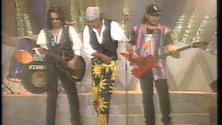 Download lagu Wings Dan Hattan - Dia (1994) LIVE mp3 Download lagu Wings Dan Hattan - Dia (1994) LIVE mp3