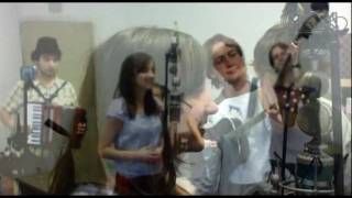 Les Rennettes playing Ramon Perez by Les VRP