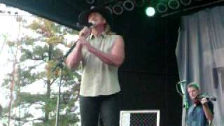 trace adkins-this aint no thinking thing- live at six flags