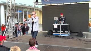 Steffi Volttage: DERBY 2015 - Dekret - TRIBUNA SEVER (live) Steffi Volttage: DERBY 2015 - Dekret - TRIBUNA SEVER (live)