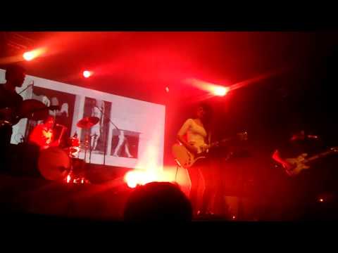 Marilina Bertoldi - Y deshacer - Groove 05.Ago.16