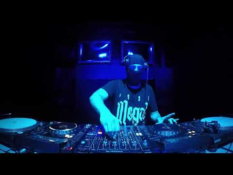 The Blue Oyster: Artisek / 05.09 / 21 - 22