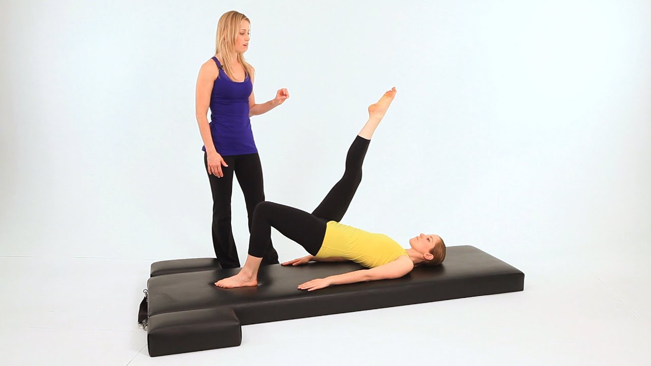 How to Do the Shoulder Bridge | Pilates Workout