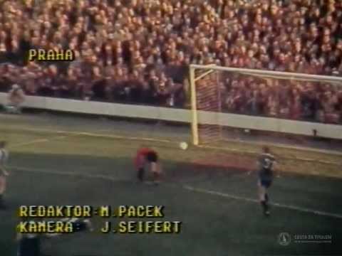 8. kolo: Bohemians - Baník 4:1, 16. října 1982