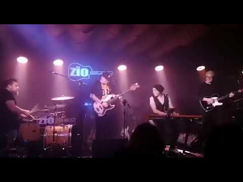 Fender Custom Shop Relic 64 (Bass solo)