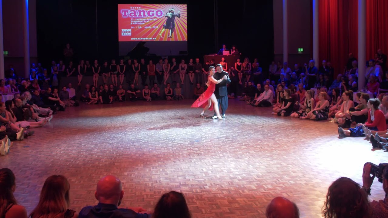 Juana Sepulveda & Mariano Chicho Frúmboli - Bahia Blanca