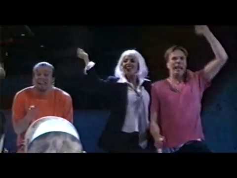 UIT 2004 - Tällä välin kotinäyttämöllä