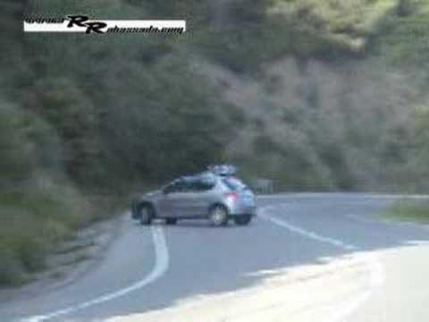 Choque de Peugeot 206 - Carreras Ilegales
