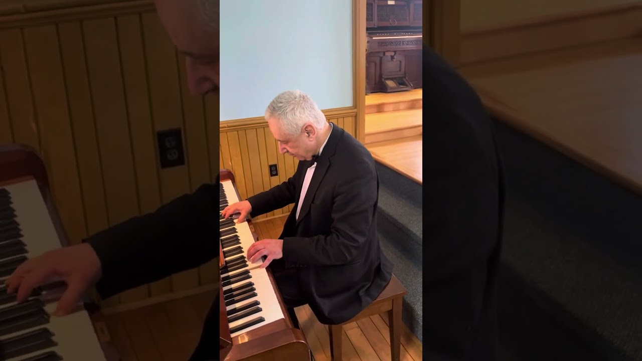 Promotional video thumbnail 1 for Alexander Solo Piano