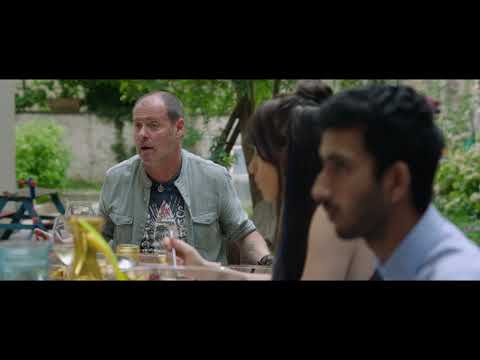 Bangla (2019) - Scena film: Pranzo a casa di Asia