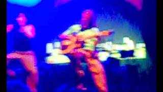 hilo y aguja macaco barakaldo 2009