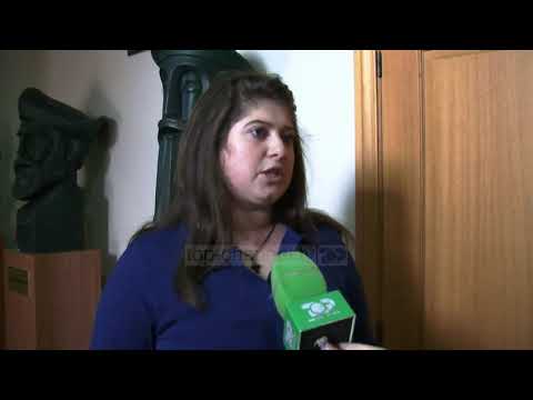 Maturantja e shkëlqyer e Durrësit - Top Channel Albania - News - Lajme