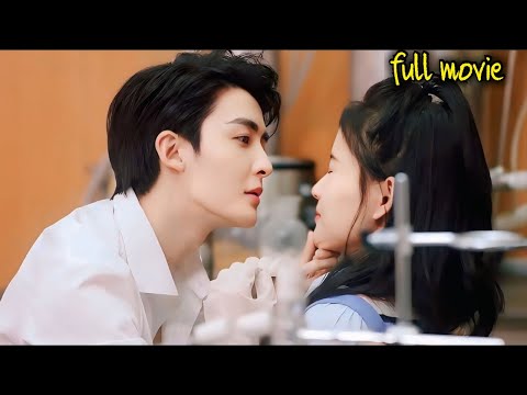 The billionaire CEO fell in love with his little assistant and started a crazy pursuit of her//ktm//