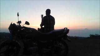Download lagu BULAN AKA GRUP 1977 mp3