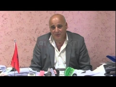 A1 Report - Droge ne fuçi plastike te lidhura te anijet ne Vlore, Çela: Akuzat, utopike