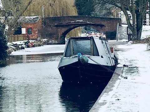 Ep 1 - Our Narrowboat Journey Begins