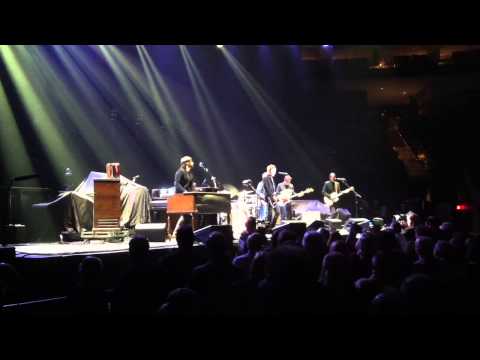 The Wallflowers & Eric Clapton - "The Weight (Band Cover)" - Consol Center, Pittsburgh, 4/6/2013