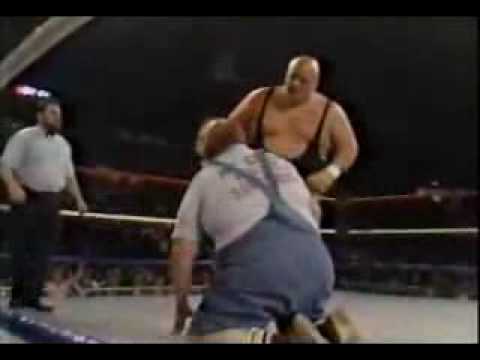 King Kong Bundy vs Uncle Elmer, 1986