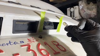 2021-2026 Toyota Sienna License Plate Light Bulb Removal And Installation Instructions