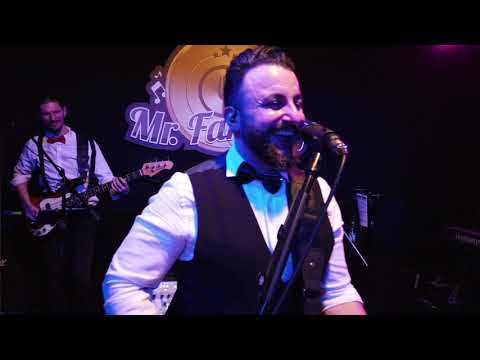 Chuck Berry - You never can tell (Cover by The GrooveFellas, Destination Wedding Band Italy)