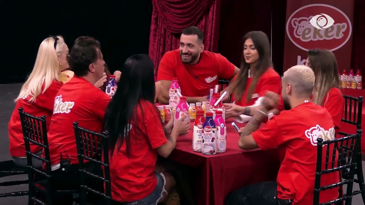 Nis sfida, Laerti mban në kokë shishen