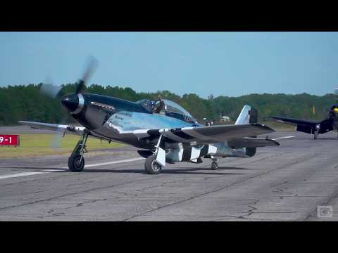 P 51 & F 4U Taxi, Great engine sound, Slo-Mo