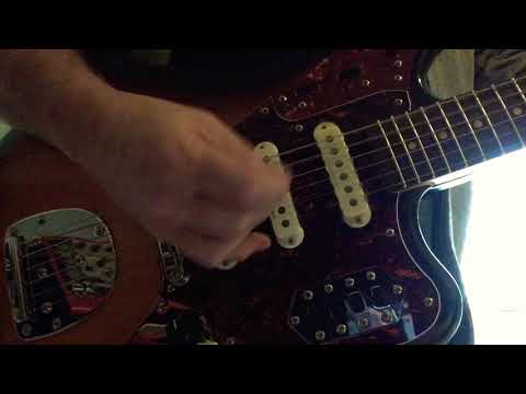 Jaguar w/Three Pickups 6-String Squier Vintage Modified image 14