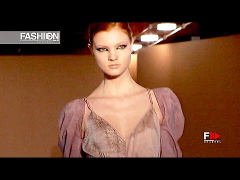 PAOLA FRANI Fall 2011 2012 Milan - Fashion Channel