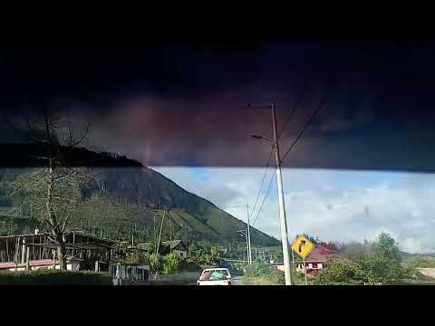 Vía #Riobamba #Penipe en #Chimborazo con una vista de bendición de Dios.