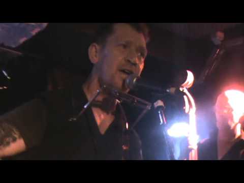 les combustibles 20 04 2013  riverside trio 10