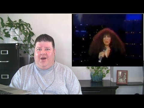Voice Teacher Reacts to Amanda Miguel - Castillos
