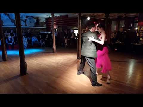 Demetrio Scafaria & Maude Andrey - Mentias