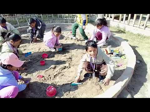 Exploring, petting, and hiking, a fantastic day at Dirty Duck Farm!@mtmarigoldschool