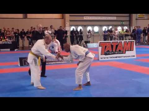 BJJ British Open 2013 - Blue Senior 2 - Super Feather - Finals