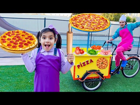 Ellie's Pizza Tricycle Adventure!
