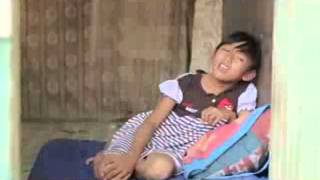 Download lagu Bintang aurellia.lagu minang'sakik surang' mp3