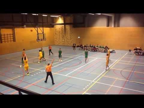 23-11-2013 Landstede U18 - Harlemlakers U18