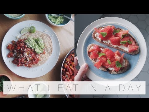 What I Eat In A Day: Quick & Easy Meals | AD | The...