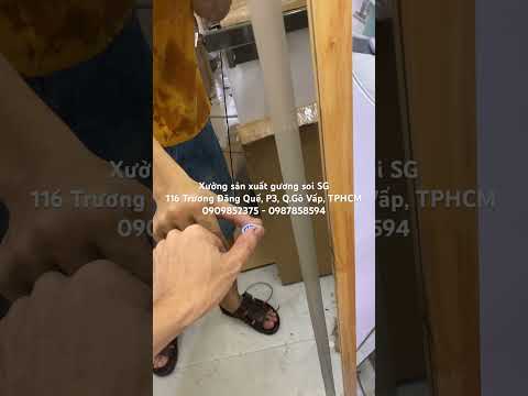 Gương vòm gỗ gắn đèn LED 3 màu cảm ứng