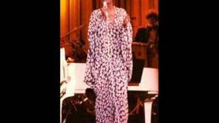 Dionne Warwick - Touch Me In The Morning 'Live'